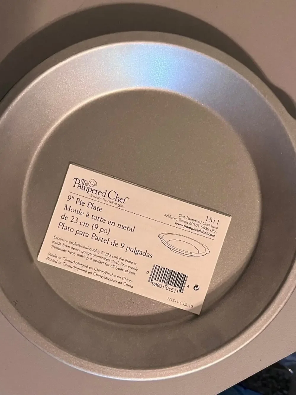 NEW Pampered Chef 9 Inch Professional Quality Pie Pan - Aluminized Steel